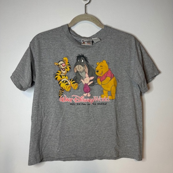 Vintage Walt Disney World Winnie the Pooh & Friends T-Shirt - Picture 1 of 5